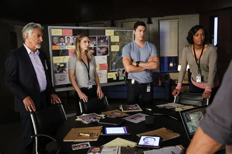 what happened to criminal minds|tv show criminal minds cancelled.